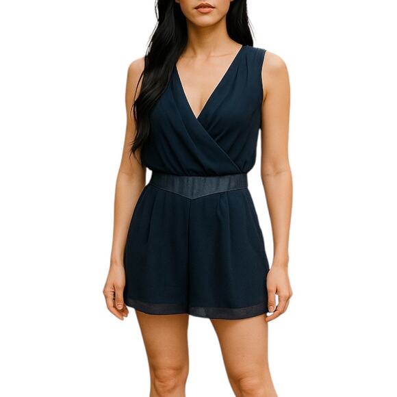 Silence+Noise UO Faux Wrap Chiffon Belted Romper Black Size 2 - Picture 1 of 9